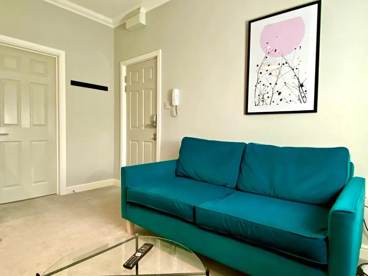 Victoria House By Switchback Stays Cardiff