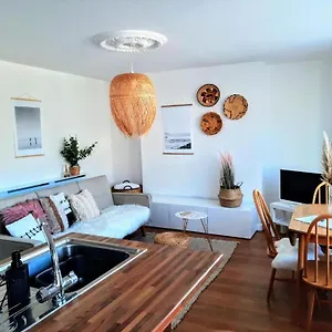 https://seagrass-studios-88-north-marine-road.yorkshirehotels.net